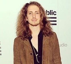 Andrew Watt