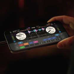 foto: Serato · foto de presă
